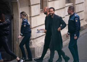 În România unde 1 din 2 femei suferă violență domestică, violatorul Tristan Tate e invitat pe scena unui eveniment de fitness