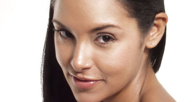 Cum sa folosesti ULEIUL DE COCOS pentru a preveni albirea, subtierea si caderea parului