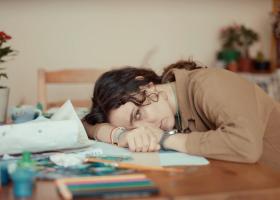 Stresul și cortizolul – Dușmanii tăcuți care ne sapă din interior
