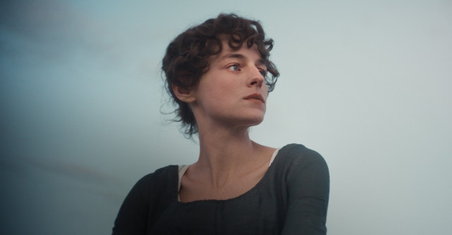 Cele mai noi imagini din serialul Mândrie și Prejudecată sunt aici. Cum arată Elizabeth Bennet și Domnul Darcy
