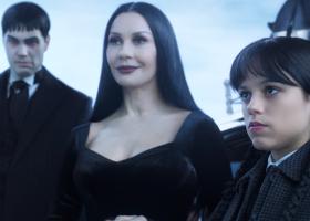 Familia Addams revine pe Netflix pe 6 august si 3 septembrie