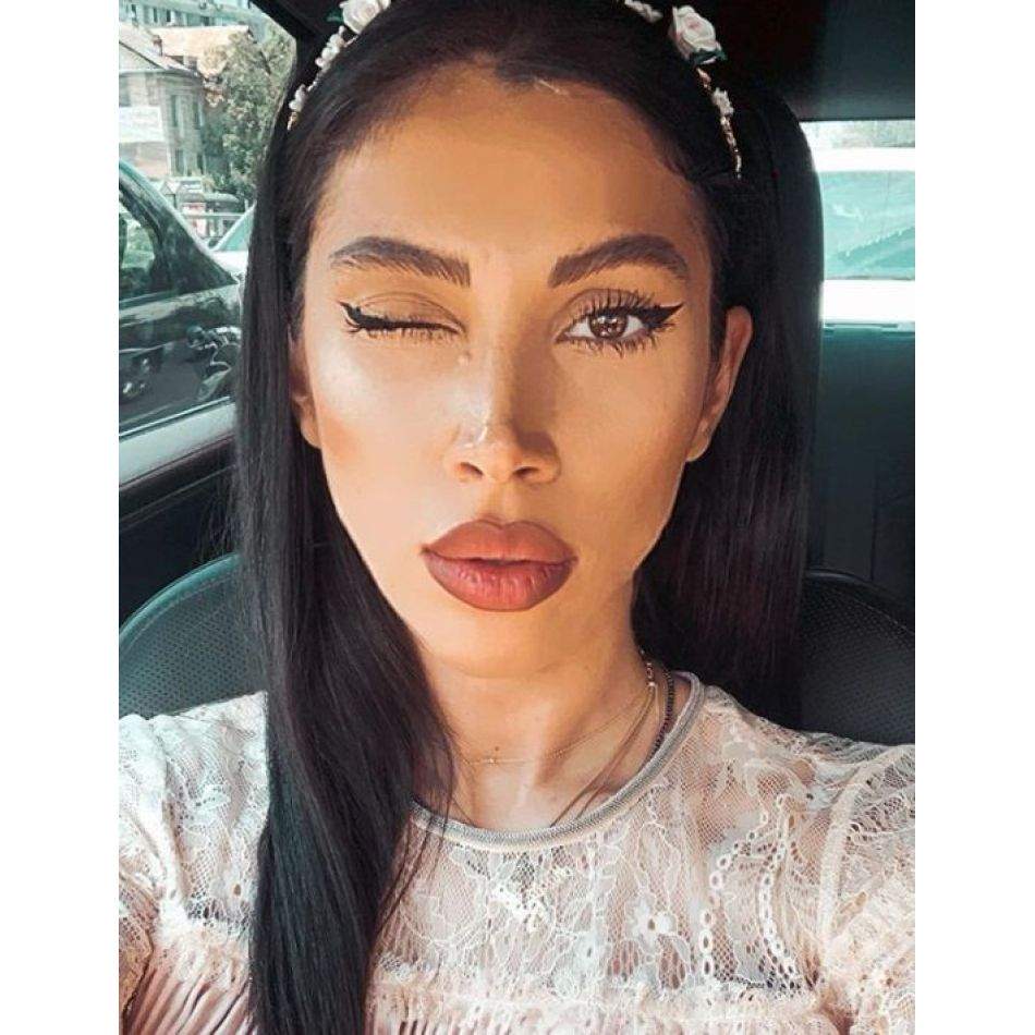 Raluca Pastramă în rolul de mamă de 3! Uite ce imagini a postat Ibrahim, soțul vedetei, cu micuța sa