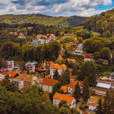 Sovata 2.0: Stațiunea s-a transformat într-un refugiu premium în Transilvania și redefinește conceptul de vacanță balneară 