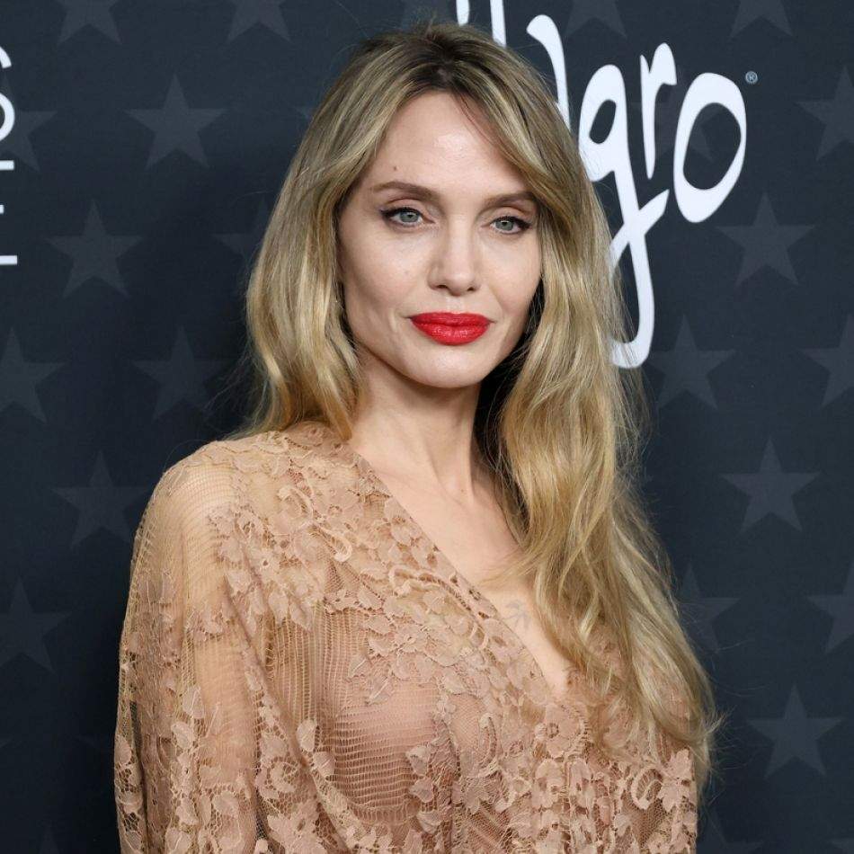 Angelina Jolie, declarații rare despre viața personală.Actrița recunoaște că nu a mai avut o relație de la divorțul de Brad Pitt