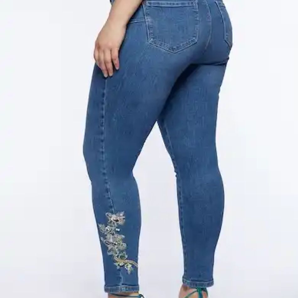 Trenduri de blugi 2024: 20 de modele de jeans