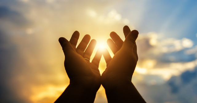 Când nu ne rămâne nimic în afară de rugăciune, descoperim că rugăciunea este de ajuns