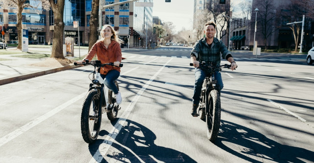 Mai mult decât un hobby: Cum te ajută mersul pe bicicletă să te reconectezi cu tine și cu partenerul