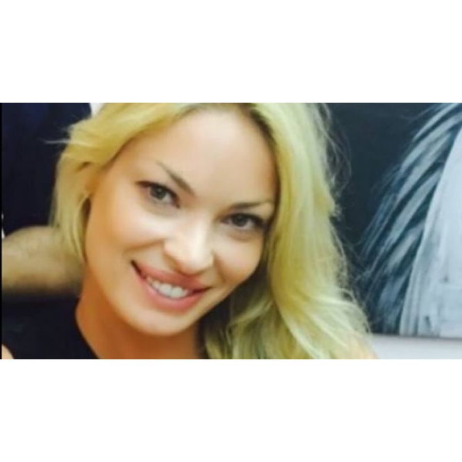 Valentina Pelinel, copilărie plină de suferință. Tatăl fotomodelului a murit la 15 ani 