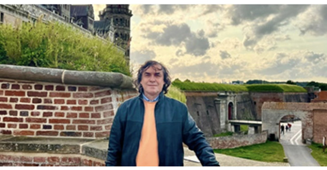 Mircea Cărtărescu va preda la o universitate din New York. Ce are să le transmită studenților americani 