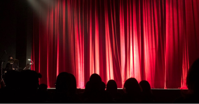 4 spectacole de teatru senzationale pe care nu le puteti rata in aceasta stagiune! -#Hailateatru