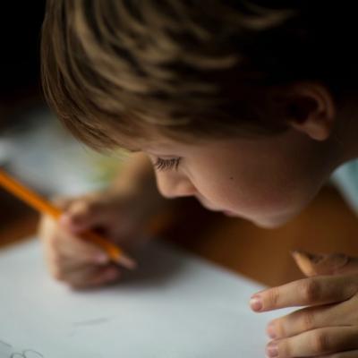 Acest biletel scris de un baietel de 11 ani este o lectie de viata pentru noi toti