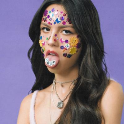 Olivia Rodrigo lanseaza albumul de debut: Sour