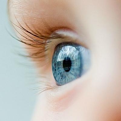 Cele 10 trasaturi de personalitate ale copiilor indigo