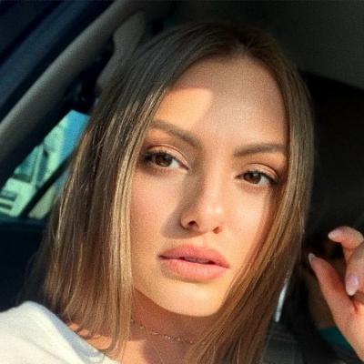 Pe ce a cheltuit Alexandra Stan primii bani câștigați? Puține vedete ar face una ca asta!