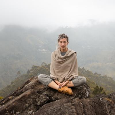 Într-o lume plină de agitație și stres, meditația chiar ne oferă putere