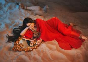 Femeia între 30 și 40: criza nevăzută care schimbă totul