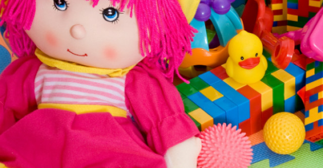 Ce a gasit o mama printre jucariile fetitei de 7 ani
