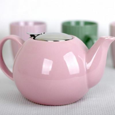 Perfecte pentru zilele reci de toamna: 15 ceainice