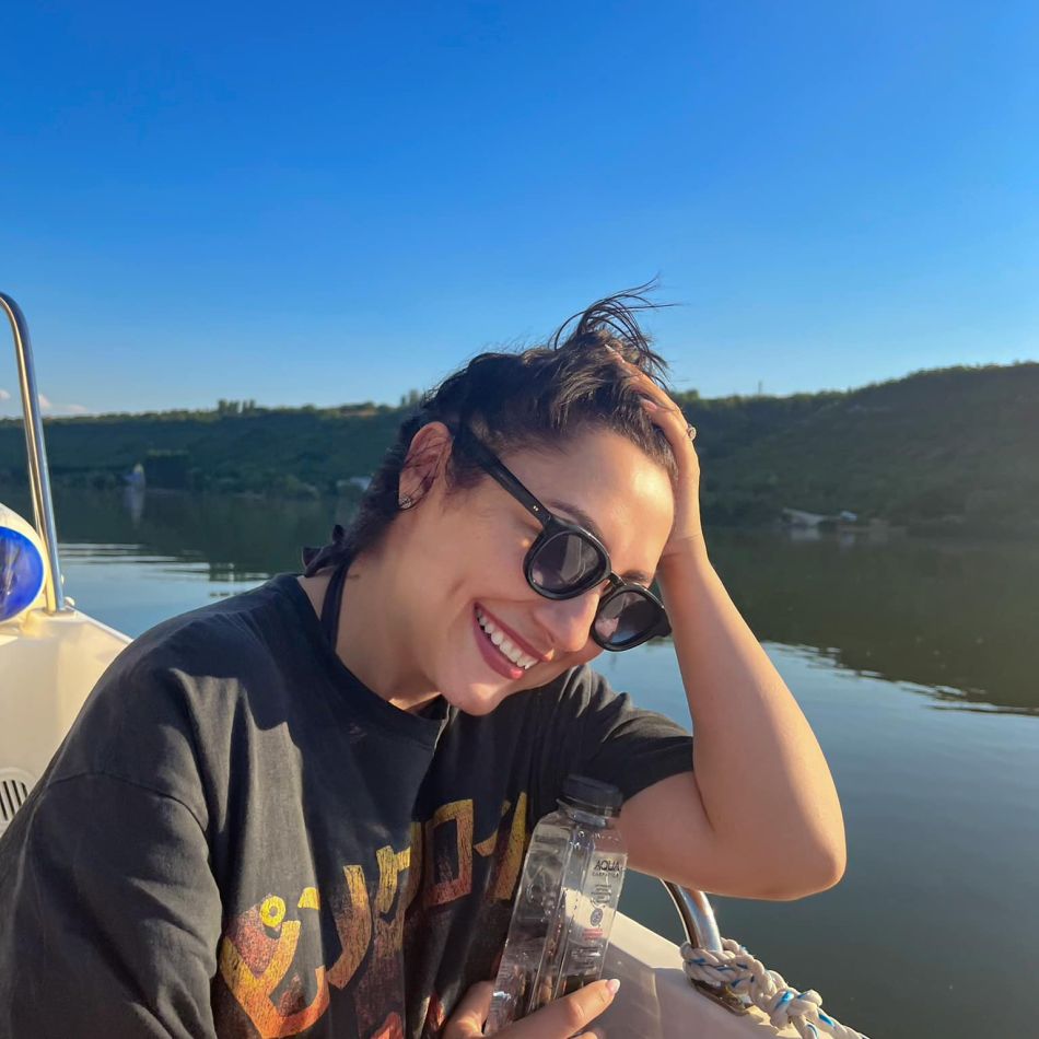 Andra, exemplu de asumare și sinceritate la Românii au talent:  Mă simt cea mai frumoasă, chiar și cu câteva kilograme în plus