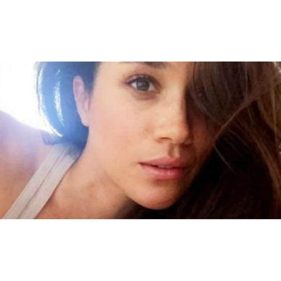 Admiratorii Casei Regale Britanice sunt convinși că Meghan Markle s-a deghizat și a participat la Încoronarea Regelui Charles