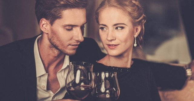 Top 5 povesti neconventionale de dragoste care iti vor frange inima