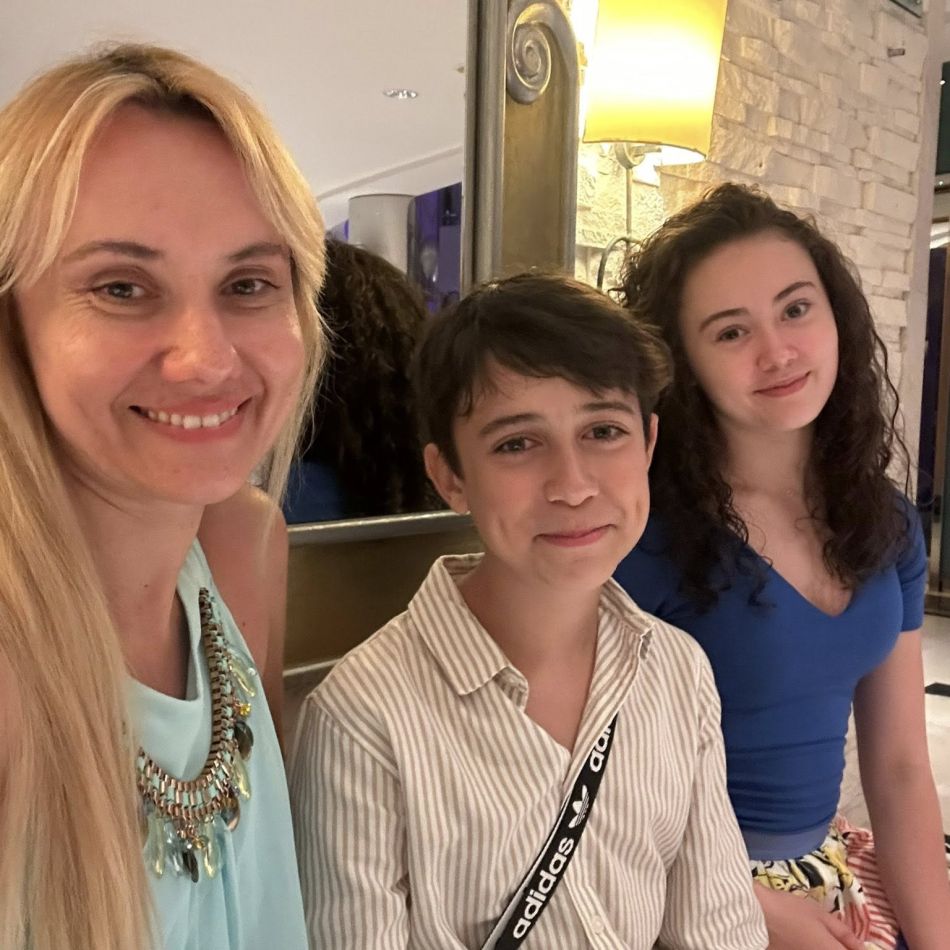 Oana Ioniță, început de an cu liniște și împăcare. Conflictul cu fostul soț s-a încheiat, iar relația cu fiul ei s-a îmbunătățit