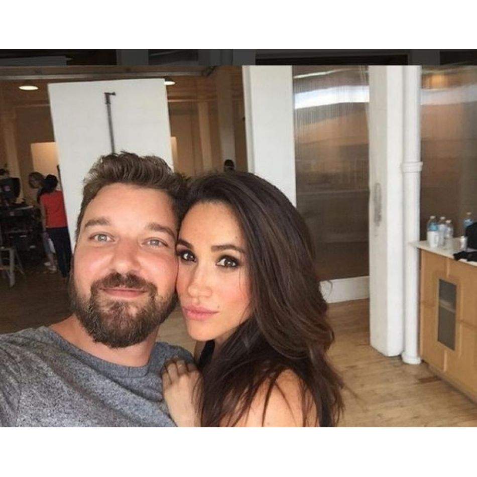 Admiratorii Casei Regale Britanice sunt convinși că Meghan Markle s-a deghizat și a participat la Încoronarea Regelui Charles