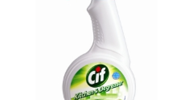 Curatenia de zi cu zi este mai eficienta cu noua gama Cif spray