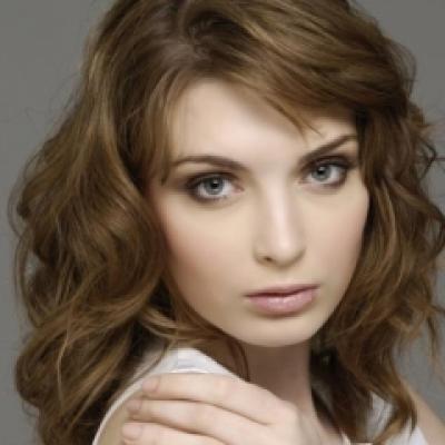 Twilight make-up: Machiaj inspirat de Alice Cullen