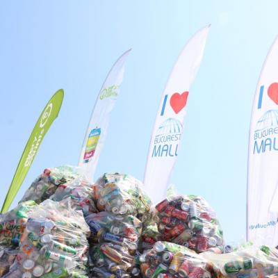 Can Day by Bucuresti Mall - colectam pentru arta. Vino sa vezi Atlantida pierduta construita din obiecte reciclate