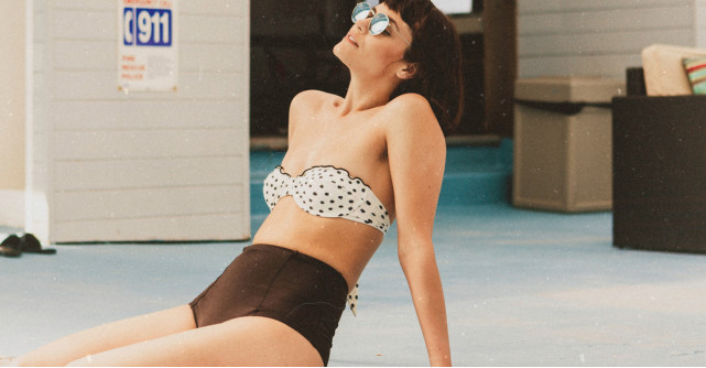 Pantalonii scurți mulați sunt must-have al acestei veri dar și la toamnă!