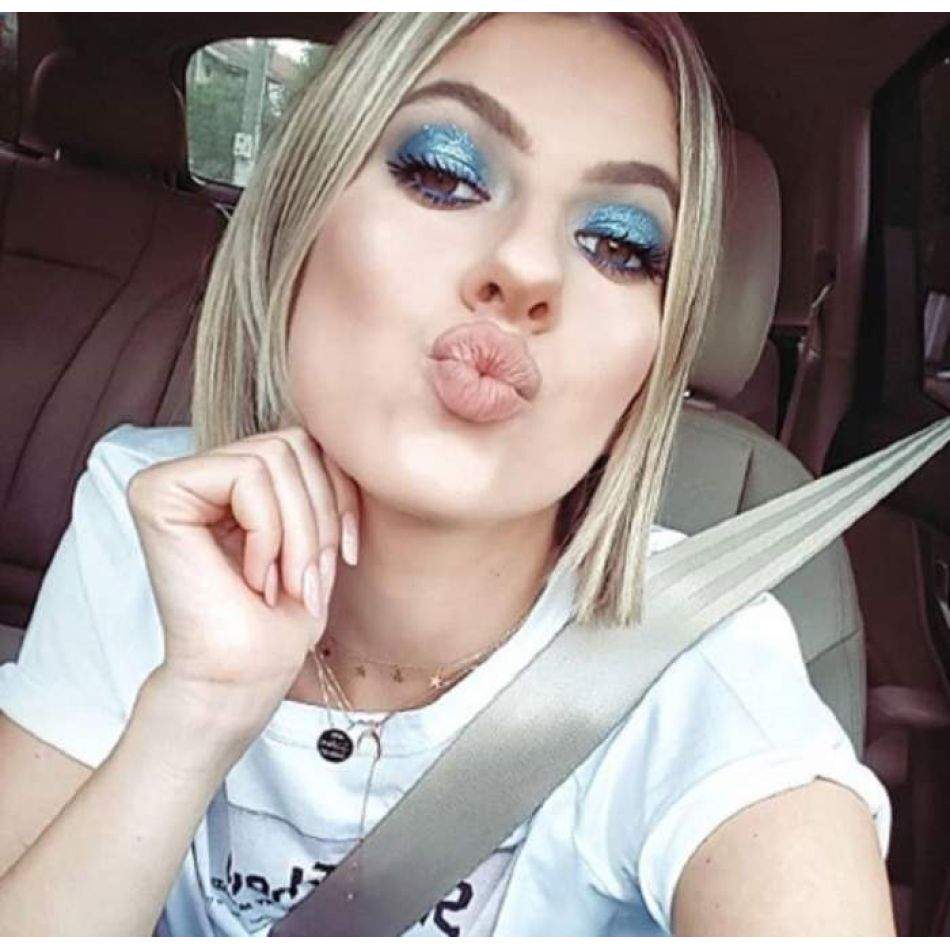 Lidia Buble, incident în trafic! Momentul a luat-o pe nepregătite pe artistă și le-a împrtășit fanilor ce a putut să pățească