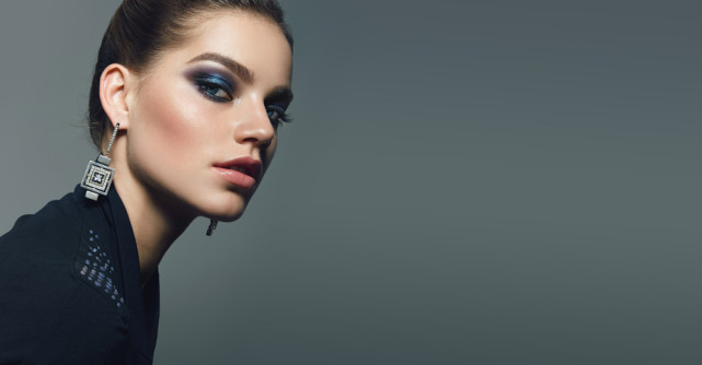 Rockstar Girlfriend Makeup: Cum să stăpânești și tu stilul de machiaj grunge glam al anului 2025 