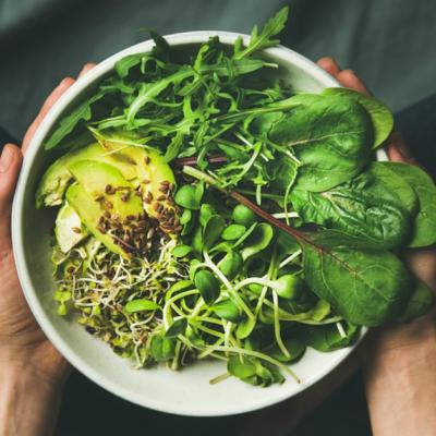 Vrei sa devii vegana? Ce trebuie sa mananci ca sa rezisti