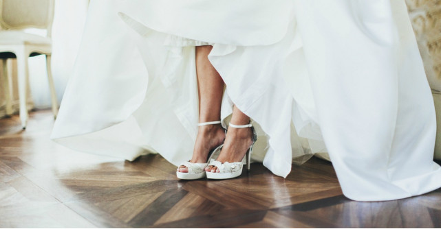 Sandale pentru mirese: 7 propuneri pentru nunți de vară