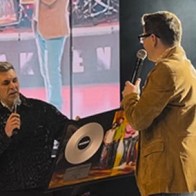 Akcent a aniversat 20 de ani de la hitul emblematic Dragoste de închiriat cu un concert sold-out la Sala Palatului 