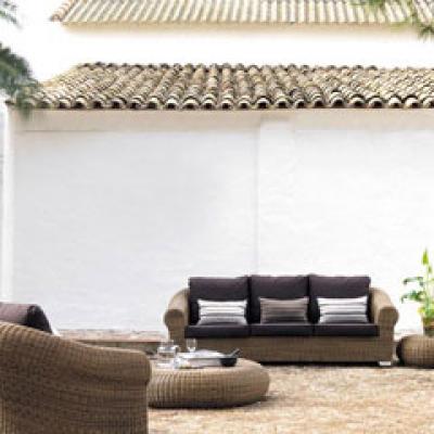 IN: Mobilierul exotic