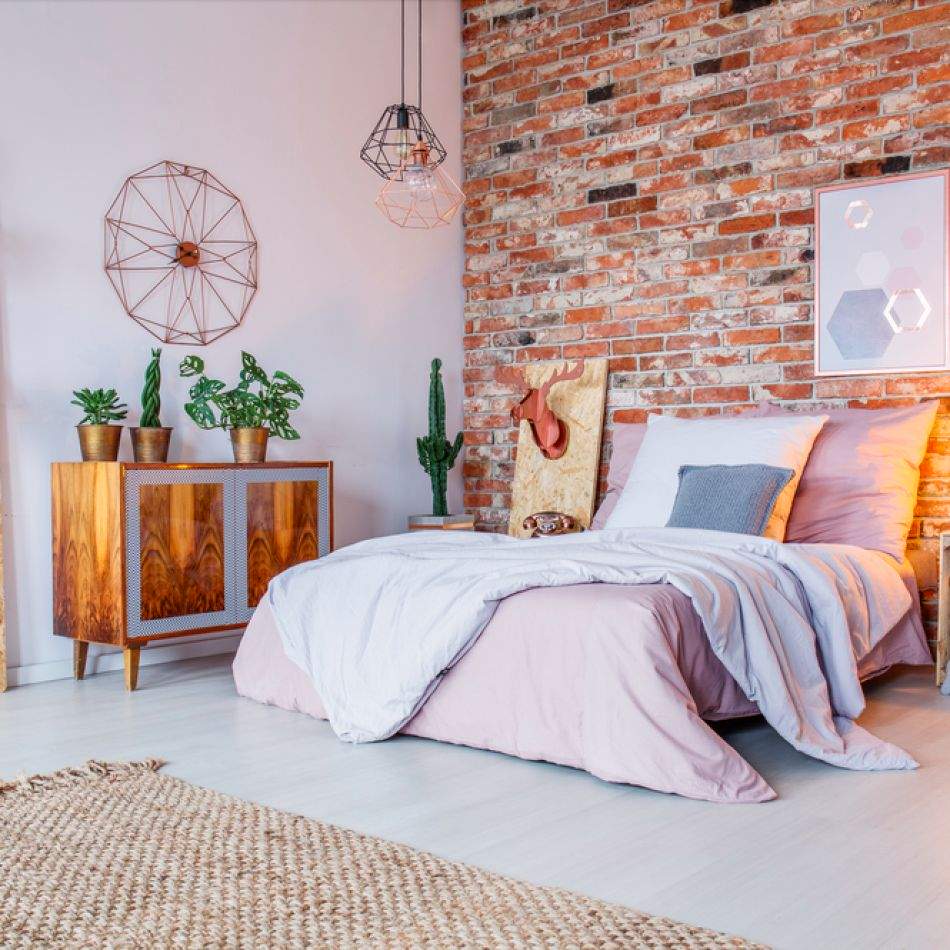 Dormitorul care te ajută să dormi mai bine: lumină, textile, culori, ordine