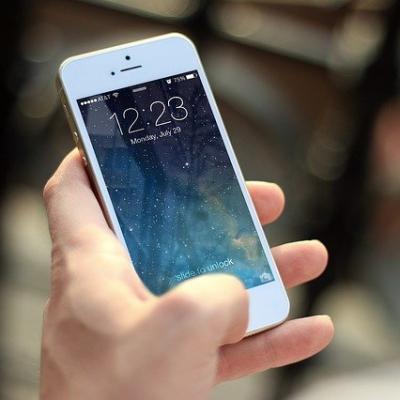 Cum scapi de zgârieturile de pe ecranul telefonului