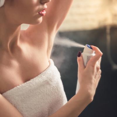 Sarurile de aluminiu din antiperspirante: cat sunt de periculoase cu adevarat?