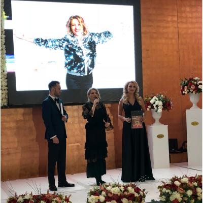 Mirela Vaida - cea mai îndrăgită prezentatoare de reality-show din România!