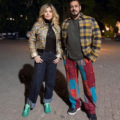 Loredana Groza, întâlnire de cinci stele în India! Artista s-a pozat alături de Salman Khan și Iulia Vântur