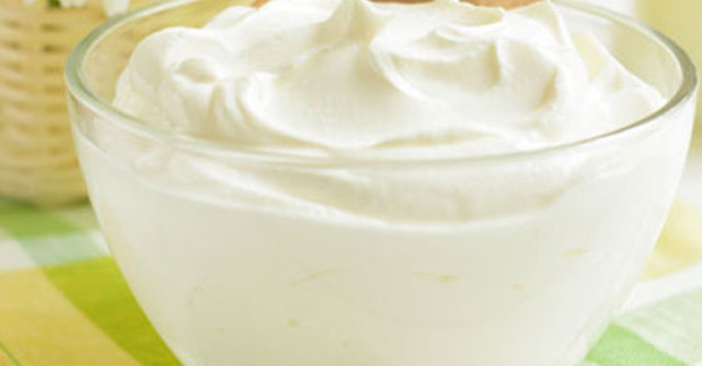 Iaurtul, element esential intr-o alimentatie sanatoasa