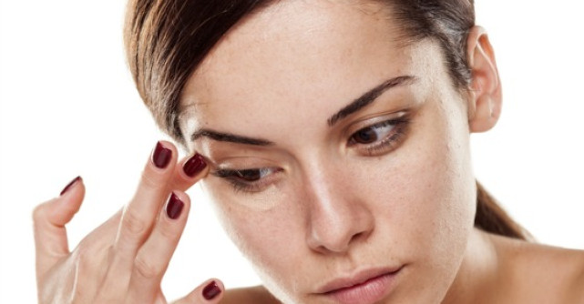 6 trucuri care te ajuta sa scapi de cearcane