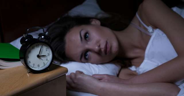 Ce se întâmplă când tresari în somn?