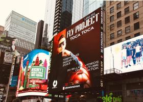 Succesul FLY PROJECT a ajuns și în TIMES SQUARE
