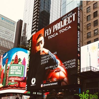 Succesul FLY PROJECT a ajuns și în TIMES SQUARE