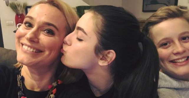 Andreea Esca, proprietara unei moșii cu opt case. Cât costă să te cazezi într-una dintre proprietățile prezentatoarei