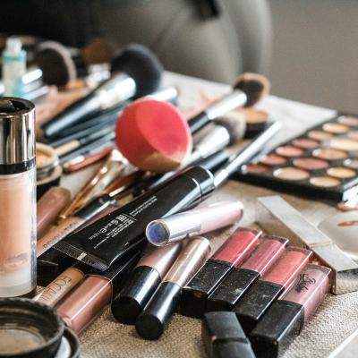 Produse cosmetice ieftine vs. scumpe – ce alegi?
