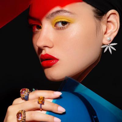 Ce bijuterii se poartă în vara anului 2019?